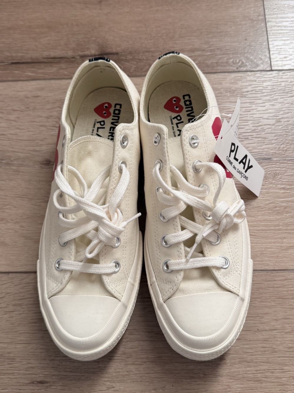 Converse Chuck Taylor All Star 70 Ox
Comme des Garcons PLAY White